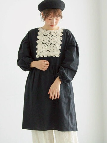 胸前方形蕾絲拼接縮口袖洋裝式上衣(0F001184710) - Samansa Mos2