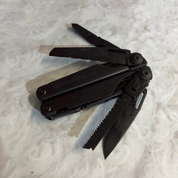 [沐沐屋]LeatherMan SURGE 黑色多功能工具鉗