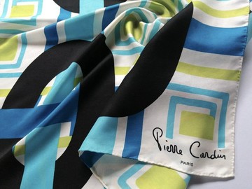 古董 PIERRE CARDIN 絲巾，31 x 31 英吋，法國製造，100% 蠶絲，禮品