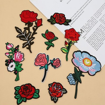 WE CHAMP 時尚刺繡貼 連枝花朵9入