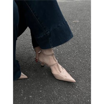 法式氣質尖頭涼鞋女款2025夏季低跟小眾高級感交叉細帶鏤空高跟鞋