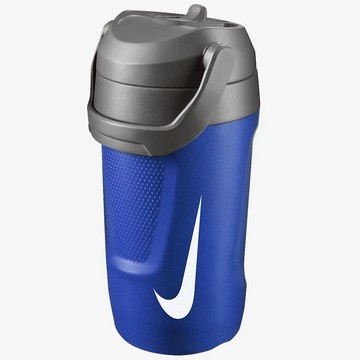 NIKE耐吉 FUEL JUG藍色巨霸水壺64OZ/1.89L(N0000013414OS) 冷水壺涼水杯運動冷水壺大容量健身水瓶重訓大水壺防滑輕量健身登山跑步交換禮物 質感禮品 天秤座禮物 情侶水壺
