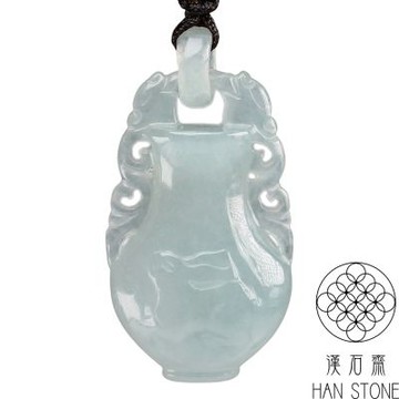 【漢石齋】天然翡翠A貨 小淨瓶淺雕玉兔玉佩吊墜 冰種藍水(17*29*9mm以上)