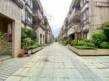 基隆市安樂區悅莊庭院車庫別墅*請找東森房屋秀如｜基隆市安樂區樂利三路