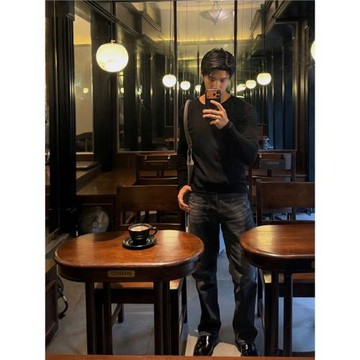 Slight Vogue丨舊化灰階水洗黑復古合身版型牛仔褲