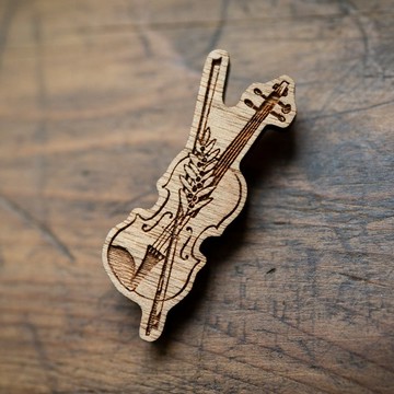 【木 tch】胡桃木 胸針 violin (奏響小提琴的祈禱)