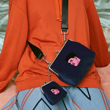 YIZISTORE2025蛇年原創復古絲絨口金單肩包女刺繡文藝斜挎小背包