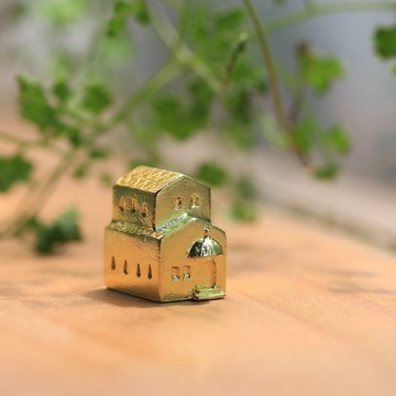 有高塔的小屋-金屬擺飾 療癒小物