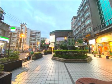 香哥專任中原柏德美套房附機車位｜桃園市中壢區大仁二街