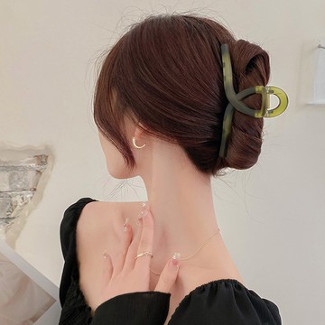 綠色磨砂抓夾夏季優雅氣質后腦勺發抓夾夏天高級感鯊魚發夾女