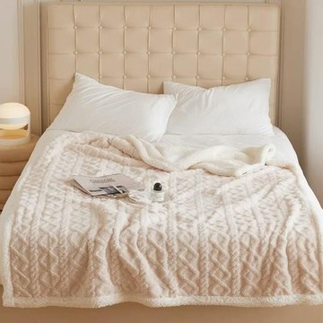 韓系麻花牛奶絨 雙層加厚被毯 / 杏色奶油