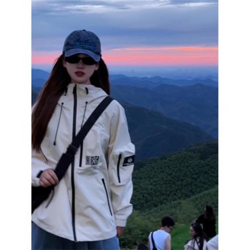 沖鋒衣外套春秋季2025新款潮牌美式機能防風防水工裝情侶夾克