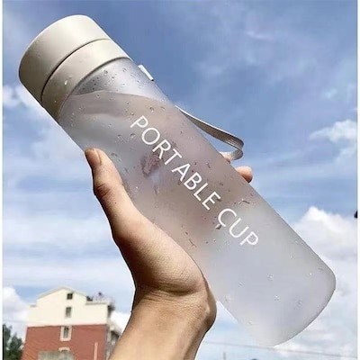 水筒 マグボトル600ml 800ml 4色プラスチックのコップが 夏スポーツ大人子供 通販 Lineポイント最大1 0 Get Lineショッピング