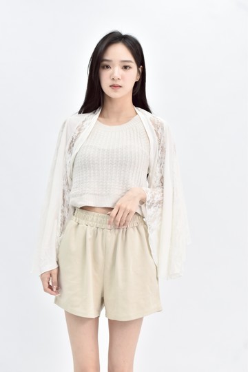 (S) tika 白色蕾絲拼接短版罩衫