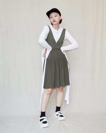 南瓜Vintage。DIESEL 軍綠色 尼龍 無袖 低胸 洋裝