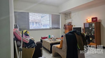 低總價二房》香榭伯爵電梯《帶平面車位》｜新北市汐止區伯爵街