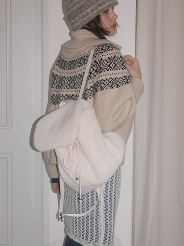 Soft Fur Backpack [White]