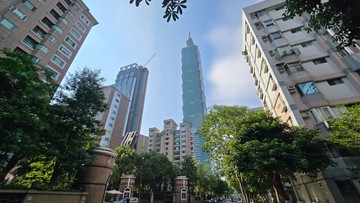 住商承辦★信義之星芳鄰庭院一樓坡平車位賞屋出價談!｜台北市信義區松智路