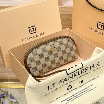 香港真皮女包手拎包時尚手拿包春夏百搭爆款手機包女2025新款