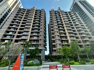 中都美森園前排景觀三房平車｜高雄市三民區德勝街