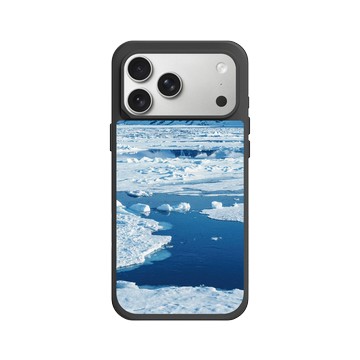 iPhone 17 Pro Max SolidX 黑 - LOOK！多看我一眼 LOOK! Nature Seeks Attention - 大自然的傑作（斯瓦爾巴冰川）