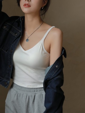 白色短款V領打底小吊帶女夏內搭帶胸墊一體美背上衣網紅爆款背心