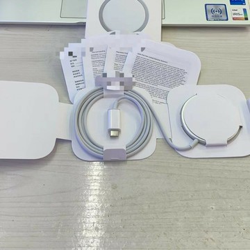 適用蘋果16手機磁吸無線充15w快充彈窗PD充電器magsafe16手機系列【北歐家居生活】