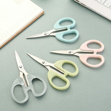不鏽鋼剪刀 辦公事務剪刀 剪子 透明手柄 彩色手柄 勞作剪刀 美工剪刀 學生文具【BlueCat】【RC4503】
