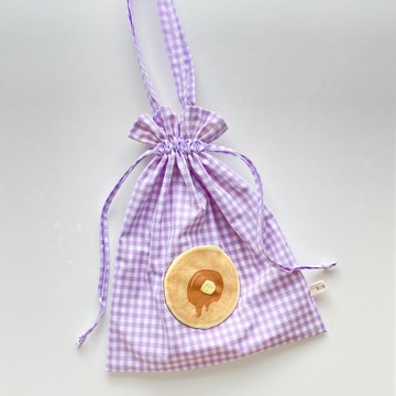 鬆餅與格子布束口袋