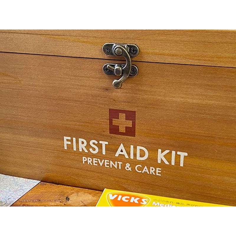 安心の定価販売 木製 救急箱 内祝い FIRST FIRST AID FIRST KIT ...