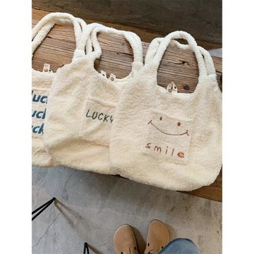 110303 冬季可愛毛絨外口袋刺繡背心包大容量羊羔毛單肩手提包包