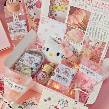 綠安禾🚚 HelloKitty香薰禮盒蠟燭生日禮物送女生閨蜜同學香氛高顏值臥室