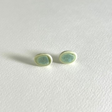 白瓷礦岩綠耳環 Mineral Green 橢圓形