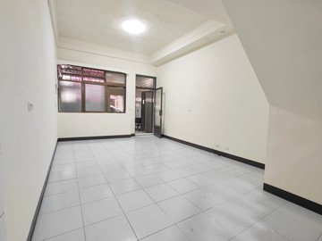 南高蛋黃區 武廟商圈 大樓價買車庫透天｜高雄市苓雅區建民路