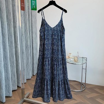 撿漏~大碼文藝裙子法式吊帶裙連衣裙女夏好看獨特漂亮小碎花長裙
