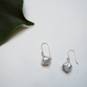 Baroque pearl earring_巴洛克珍珠耳環 不規則形珍珠 淡水珍珠