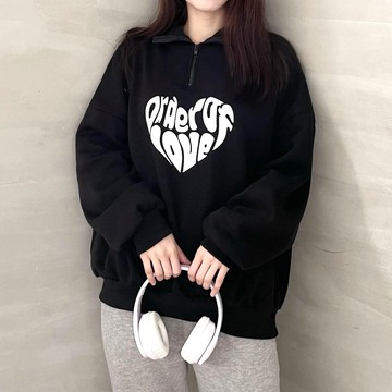 【AMERO】男裝 女裝 長袖立領大學Ｔ 拉鏈 愛心英文字 寬鬆版型 情侶裝