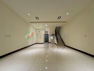 吱吱推薦～內壢國中透天/日月光旁/投資自住皆宜｜桃園市中壢區自強四路