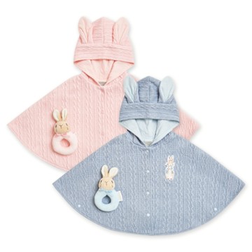 奇哥 四季比得兔 針織連帽披風2件組禮盒 披風+手搖鈴(寶寶新生兒禮 滿月禮 彌月禮 嬰兒禮盒)