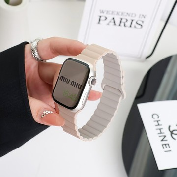 ins爆款 磁吸錶帶 穿扣款 適用於 蘋果 Apple Watch 11 10 9 8 SE 錶帶 46mm 42mm