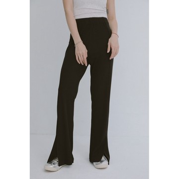 Feelsweet k49 多備一件才夠‼️根本💯神褲‼️滑滑細細坑紋喇叭褲