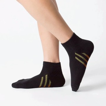 ［M、L號］斜紋氣流導引運動襪-短筒