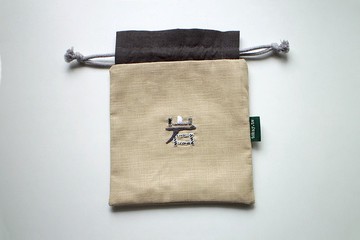 手工刺繡文字束口袋 / 岩 (NG品)