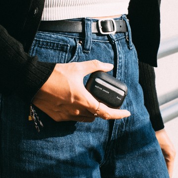 【滿3件再送手腕掛繩】巴黎系列 Airpods Pro / Pro 2 經典皮革保護套 石泥黃