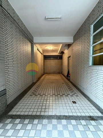 仁武大灣國中雙車庫透天｜高雄市仁武區赤西一街