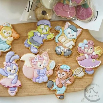 唇糕糕老師玲娜貝兒卡通春季新款糖霜餅干模具星黛露達菲川沙七霸