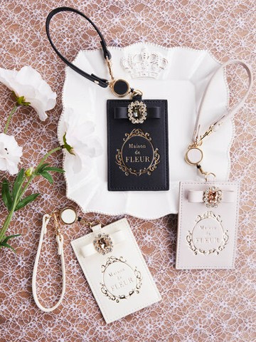 復古燙金寶石伸縮皮革證件套(8A41FTJ0800) - Maison de FLEUR