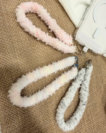 【毛毛系列】短手機掛繩×娃娃絨  短繩/提帶/柔軟親膚