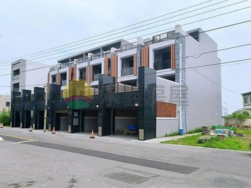 弘文重劃區全新完工電梯車庫別墅C｜台中市潭子區弘仁街