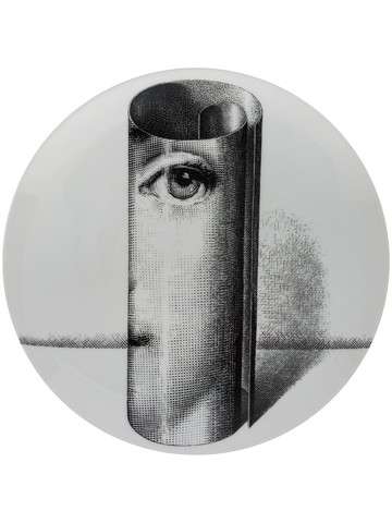 Fornasetti - scroll cameo plate - unisex - ceramic - One Size - White